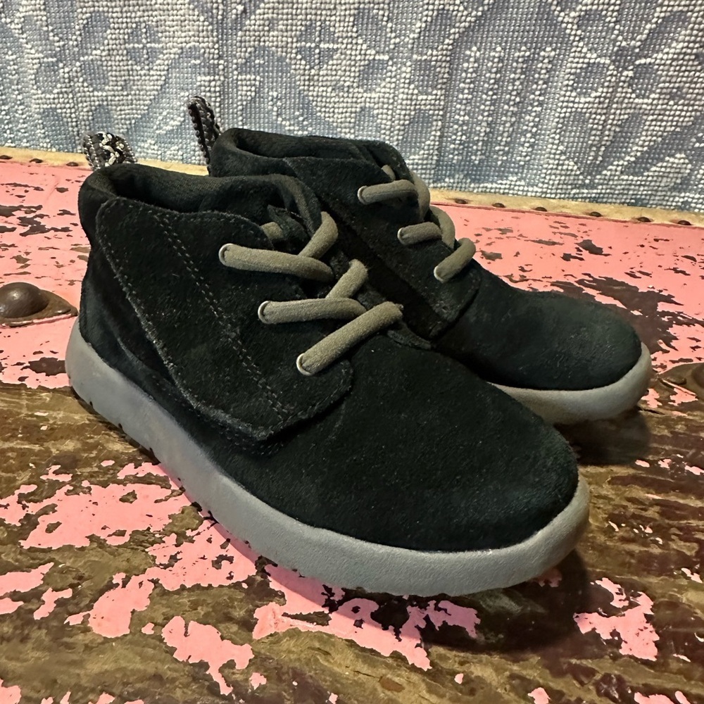 UGG black toddler boots size 10